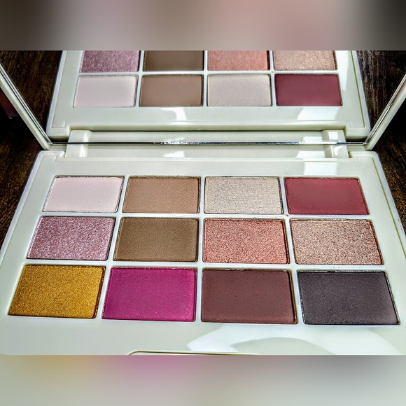 5/75$ JOUER COSMETICS Rose Gold Shimmer Palette - Picture 9 of 16